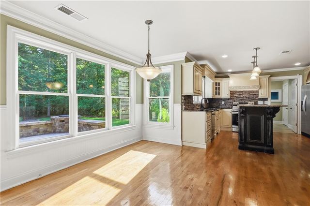 2416 Westport Circle SW, Marietta, GA 30064