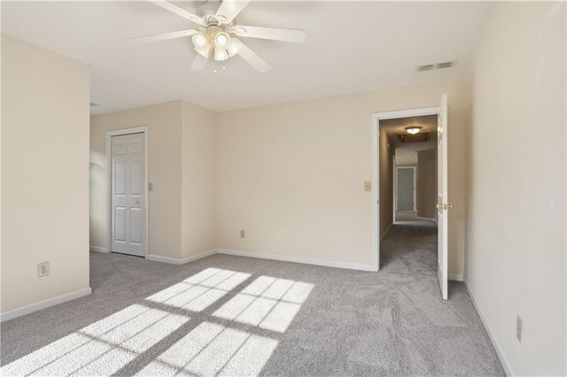 2416 Westport Circle SW, Marietta, GA 30064