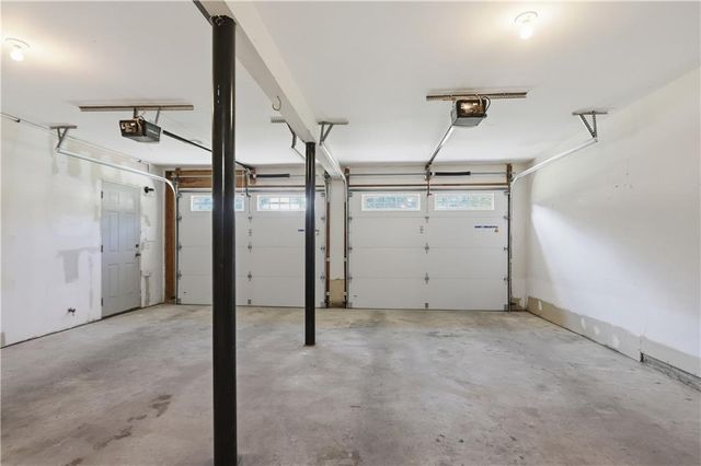 2416 Westport Circle SW, Marietta, GA 30064