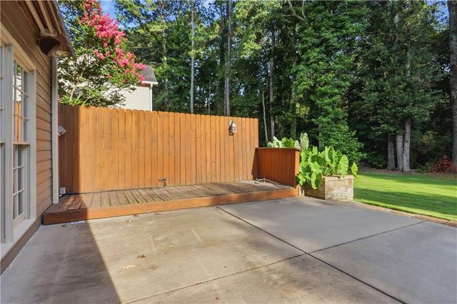 2416 Westport Circle SW, Marietta, GA 30064