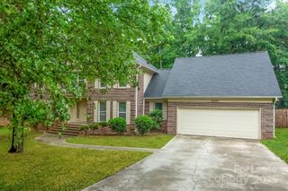 6806 Van De Rohe Drive, Charlotte, NC 28215