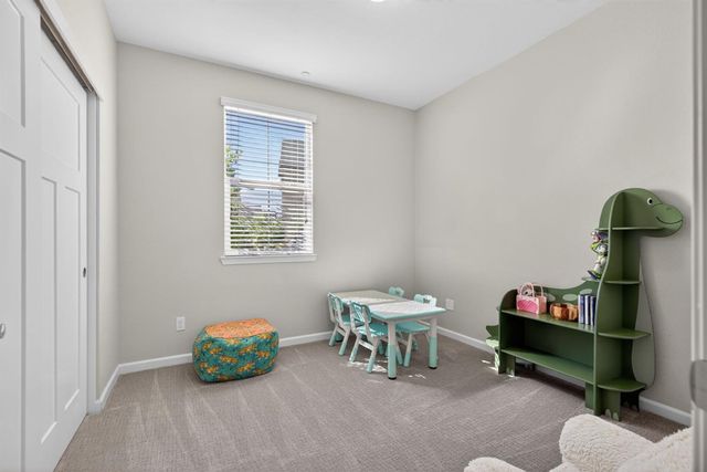 1617 Parkside Way, Roseville, CA 95747