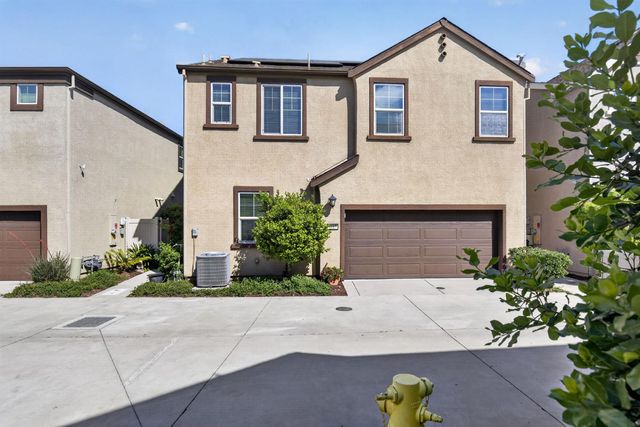 1617 Parkside Way, Roseville, CA 95747