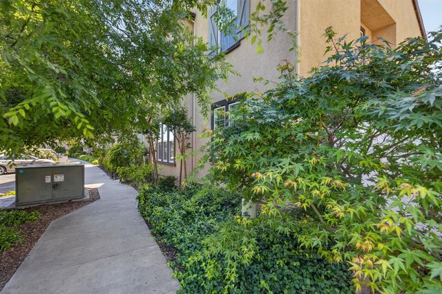 1617 Parkside Way, Roseville, CA 95747