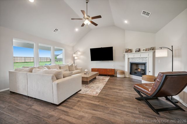 15454 S 36th East Avenue, Bixby, OK 74008