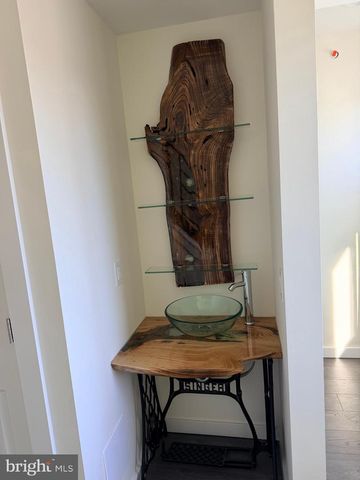 2035 N ORIANNA ST, Philadelphia, PA 19122