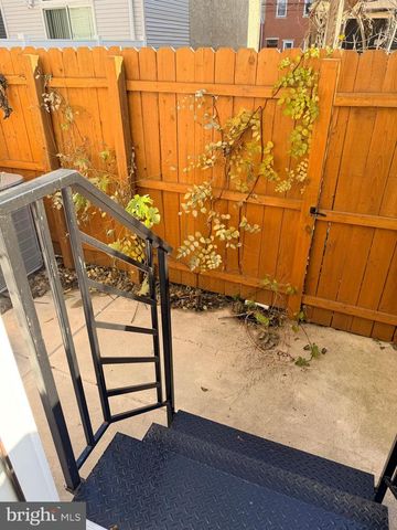 2035 N ORIANNA ST, Philadelphia, PA 19122