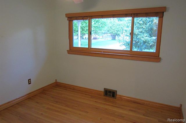 52477 Pappy Lane, Shelby Twp, MI 48316
