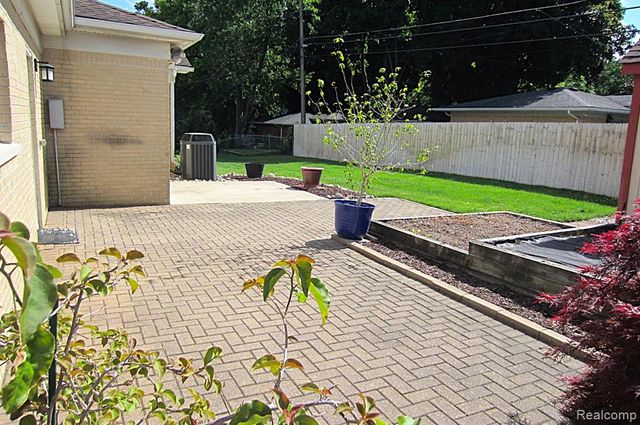 52477 Pappy Lane, Shelby Twp, MI 48316