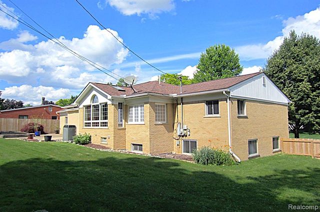 52477 Pappy Lane, Shelby Twp, MI 48316