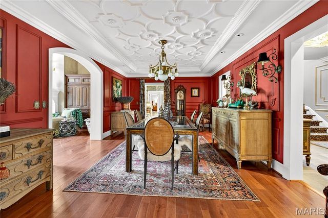 1359 S Mason Road, St Louis, MO 63131