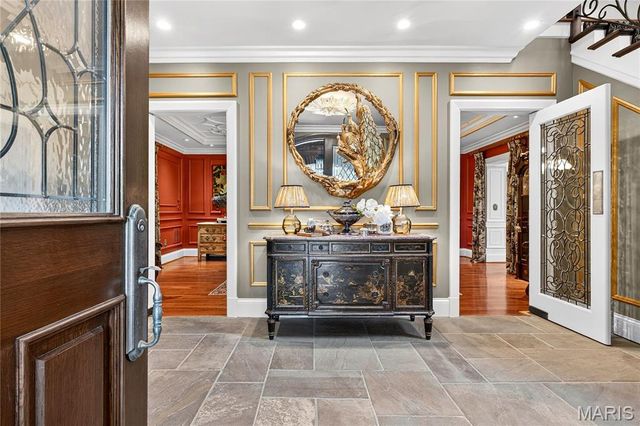 1359 S Mason Road, St Louis, MO 63131