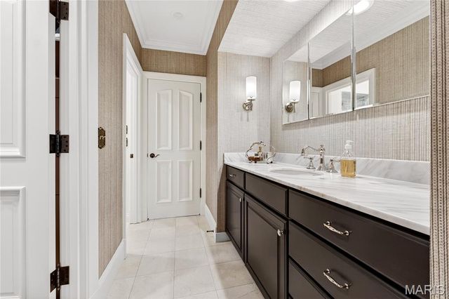 1359 S Mason Road, St Louis, MO 63131