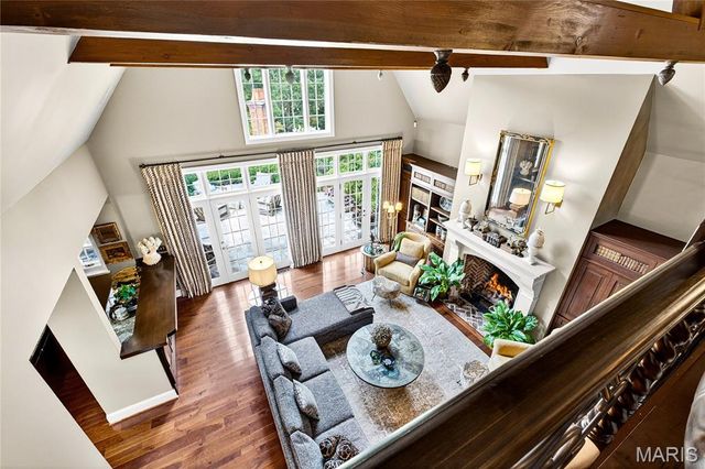 1359 S Mason Road, St Louis, MO 63131