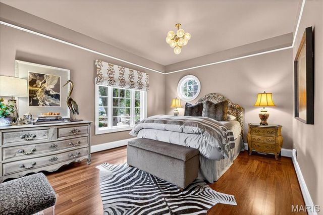 1359 S Mason Road, St Louis, MO 63131