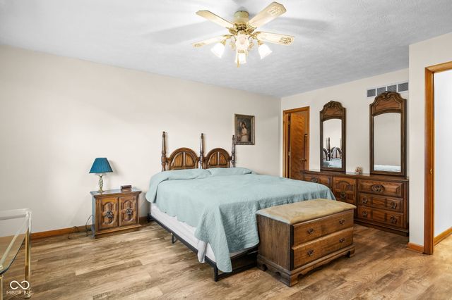4052 Mary Kay Drive, Indianapolis, IN 46221