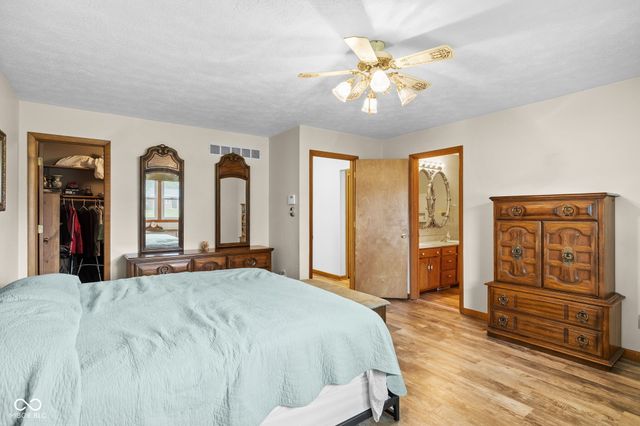 4052 Mary Kay Drive, Indianapolis, IN 46221