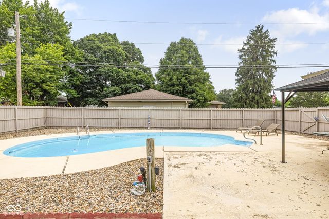 4052 Mary Kay Drive, Indianapolis, IN 46221