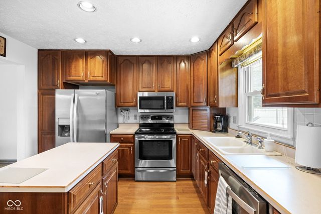 4052 Mary Kay Drive, Indianapolis, IN 46221