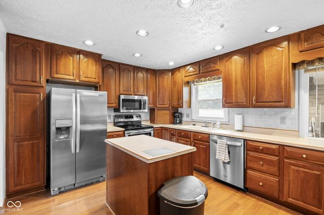 4052 Mary Kay Drive, Indianapolis, IN 46221
