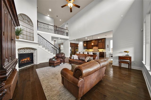 27707 Lakeway Trail Lane, Fulshear, TX 77441