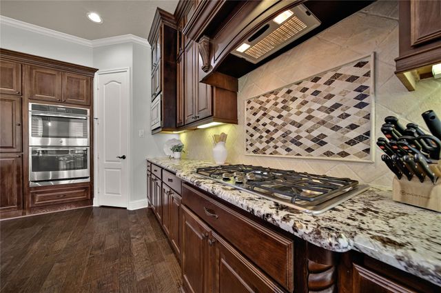 27707 Lakeway Trail Lane, Fulshear, TX 77441