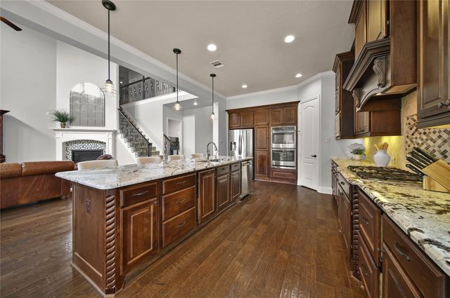 27707 Lakeway Trail Lane, Fulshear, TX 77441