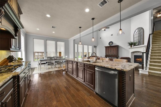 27707 Lakeway Trail Lane, Fulshear, TX 77441