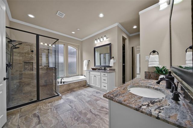 27707 Lakeway Trail Lane, Fulshear, TX 77441