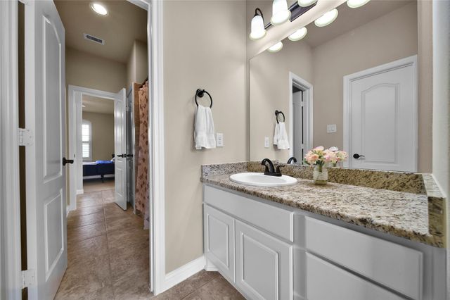 27707 Lakeway Trail Lane, Fulshear, TX 77441