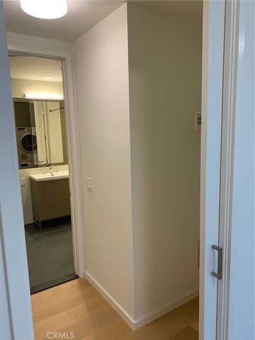 889 Francisco 2507, Los Angeles, CA 90017