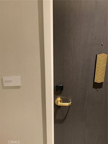 889 Francisco 2507, Los Angeles, CA 90017