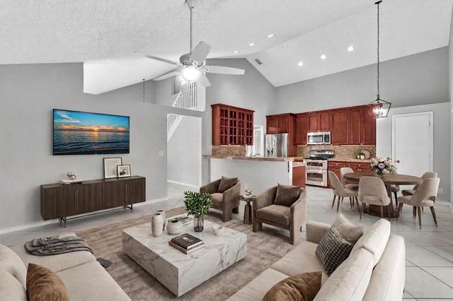 22492 Middletown Drive, Boca Raton, FL 33428