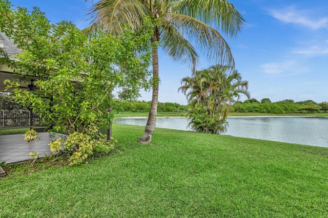 22492 Middletown Drive, Boca Raton, FL 33428