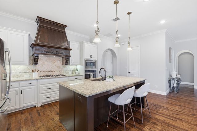 2409 Surrey Court, Flower Mound, TX 75022