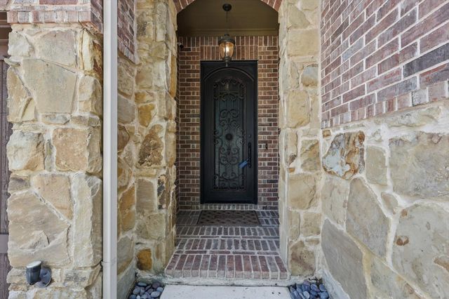 2409 Surrey Court, Flower Mound, TX 75022