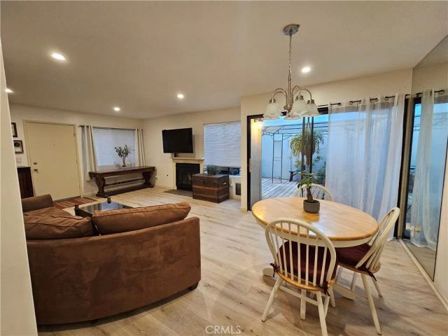 6509 Twin Circle 7, Simi Valley, CA 93063
