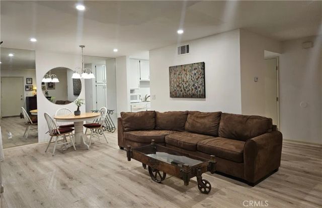 6509 Twin Circle 7, Simi Valley, CA 93063