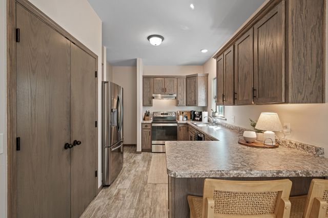 1048 Dayton Avenue, Saint Paul, MN 55104