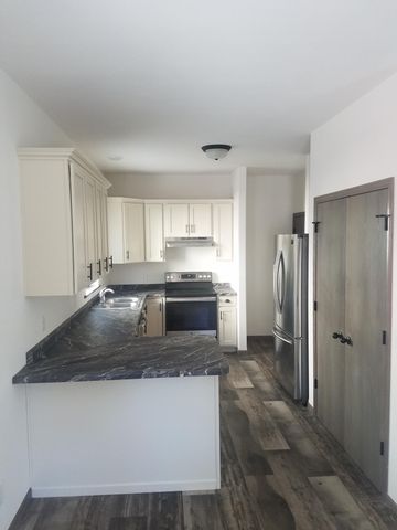 1048 Dayton Avenue, Saint Paul, MN 55104