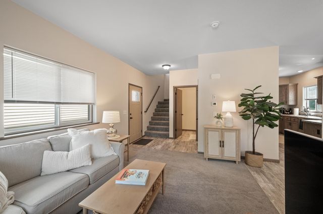 1048 Dayton Avenue, Saint Paul, MN 55104