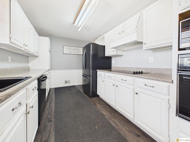 1640 E 1st Street, Fremont, NE 68025
