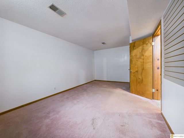1640 E 1st Street, Fremont, NE 68025