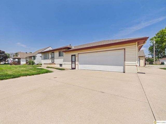1640 E 1st Street, Fremont, NE 68025