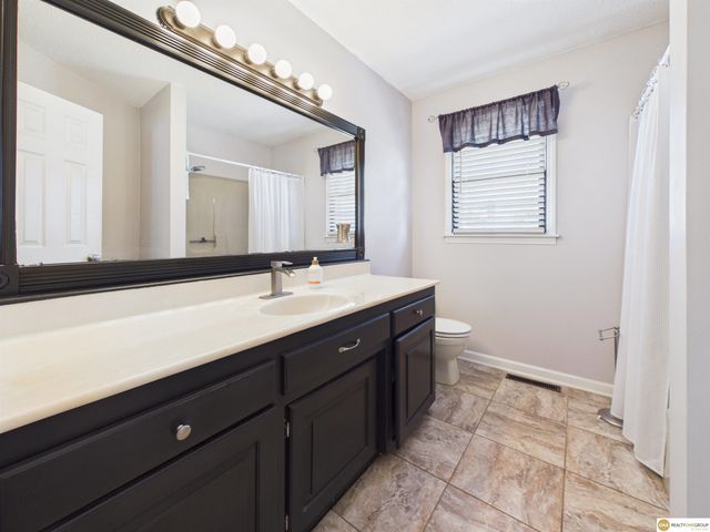 1640 E 1st Street, Fremont, NE 68025