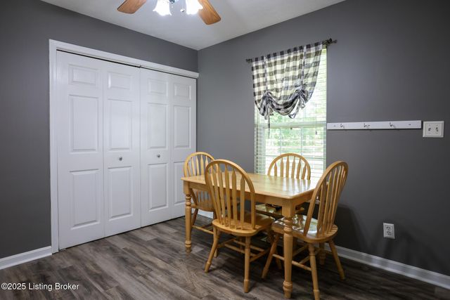 9300 Balance Ln, Fairdale, KY 40118