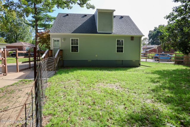 9300 Balance Ln, Fairdale, KY 40118
