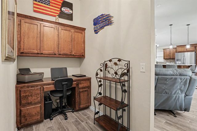 1305 Leigh Circle, Yukon, OK 73099