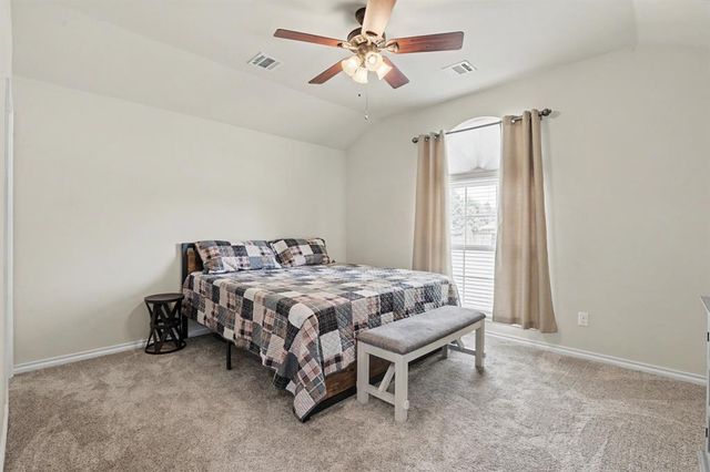 1305 Leigh Circle, Yukon, OK 73099