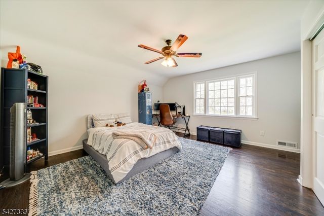 57 Mohawk Rd, Millburn Twp., NJ 07078